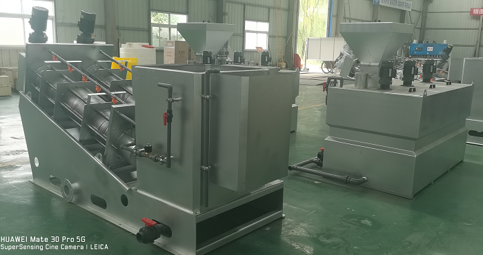 疊螺機(jī)、全自動(dòng)加藥裝置加工中